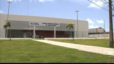 ECIT Mangabeira passa a ofertar nova modalidade de EJA e abre matrículas